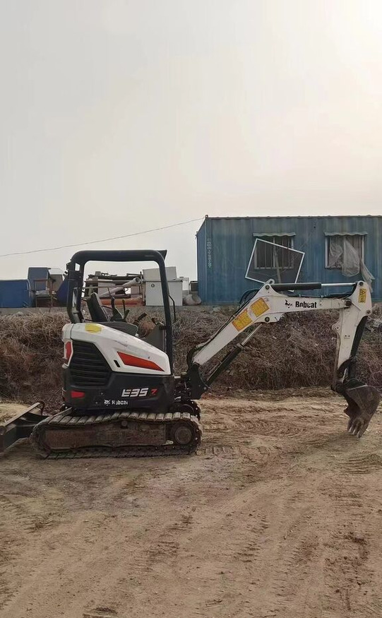Bobcat E35 - Mini escavadeira: foto 5 Bobcat E35 - Mini escavadeira: foto 5
