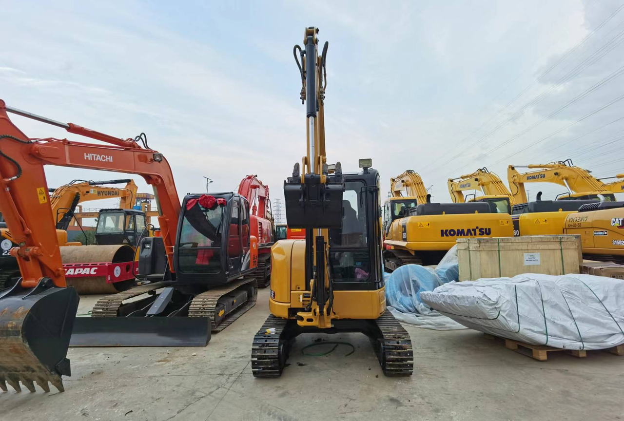 CATERPILLAR 303.5E - Mini escavadeira: foto 4 CATERPILLAR 303.5E - Mini escavadeira: foto 4