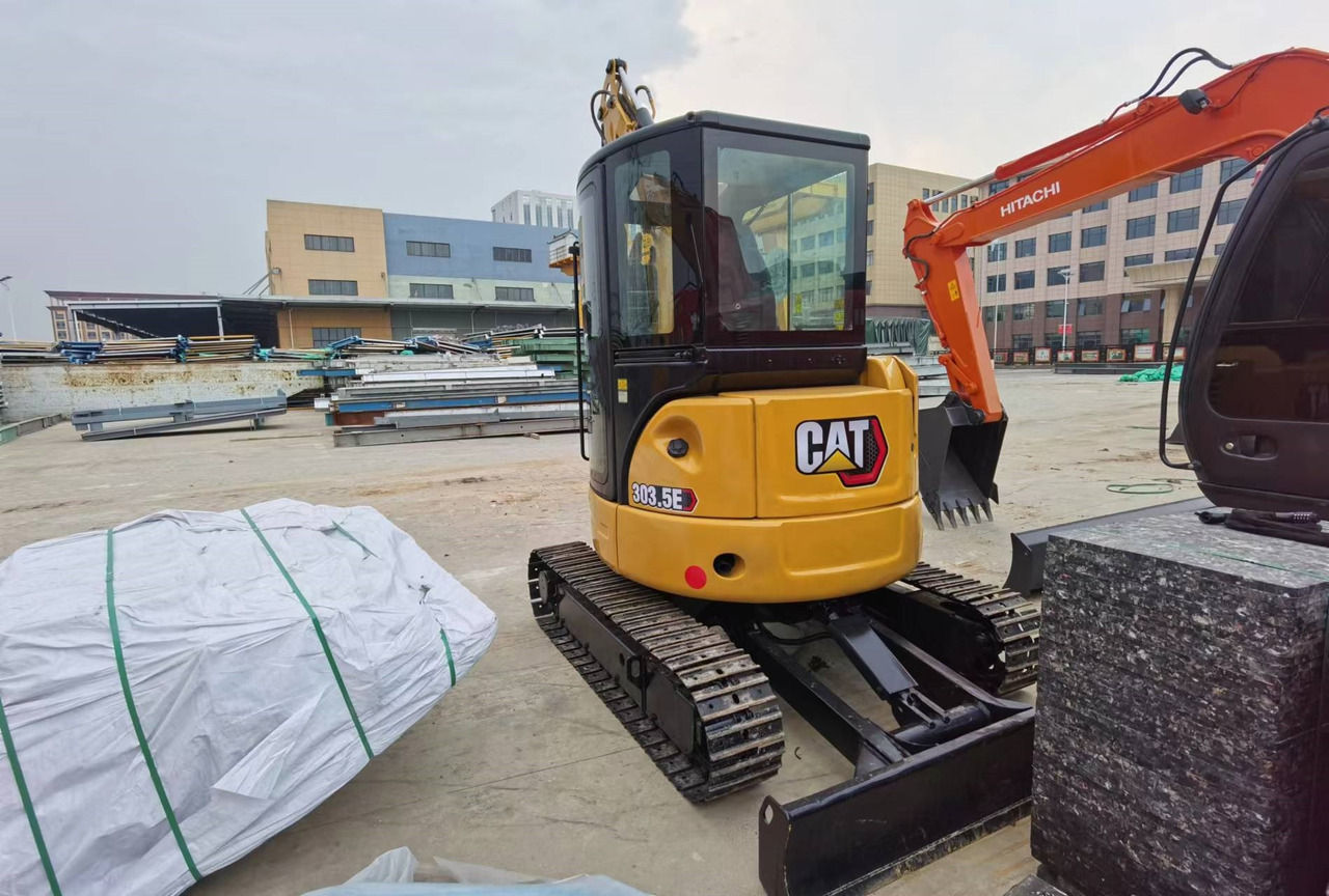 CATERPILLAR 303.5E - Mini escavadeira: foto 2 CATERPILLAR 303.5E - Mini escavadeira: foto 2