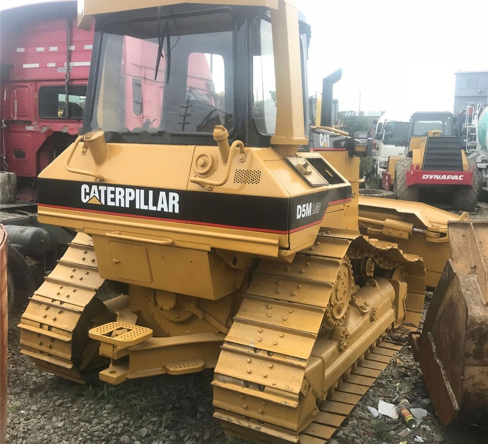 Caterpillar D5M - Buldôzer: foto 2 Caterpillar D5M - Buldôzer: foto 2