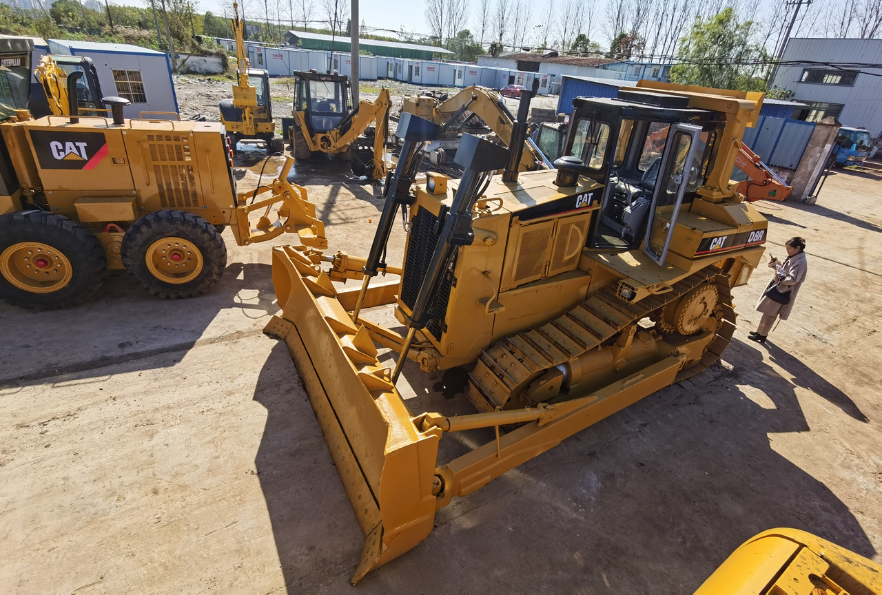Caterpillar D8R - Buldôzer: foto 4 Caterpillar D8R - Buldôzer: foto 4
