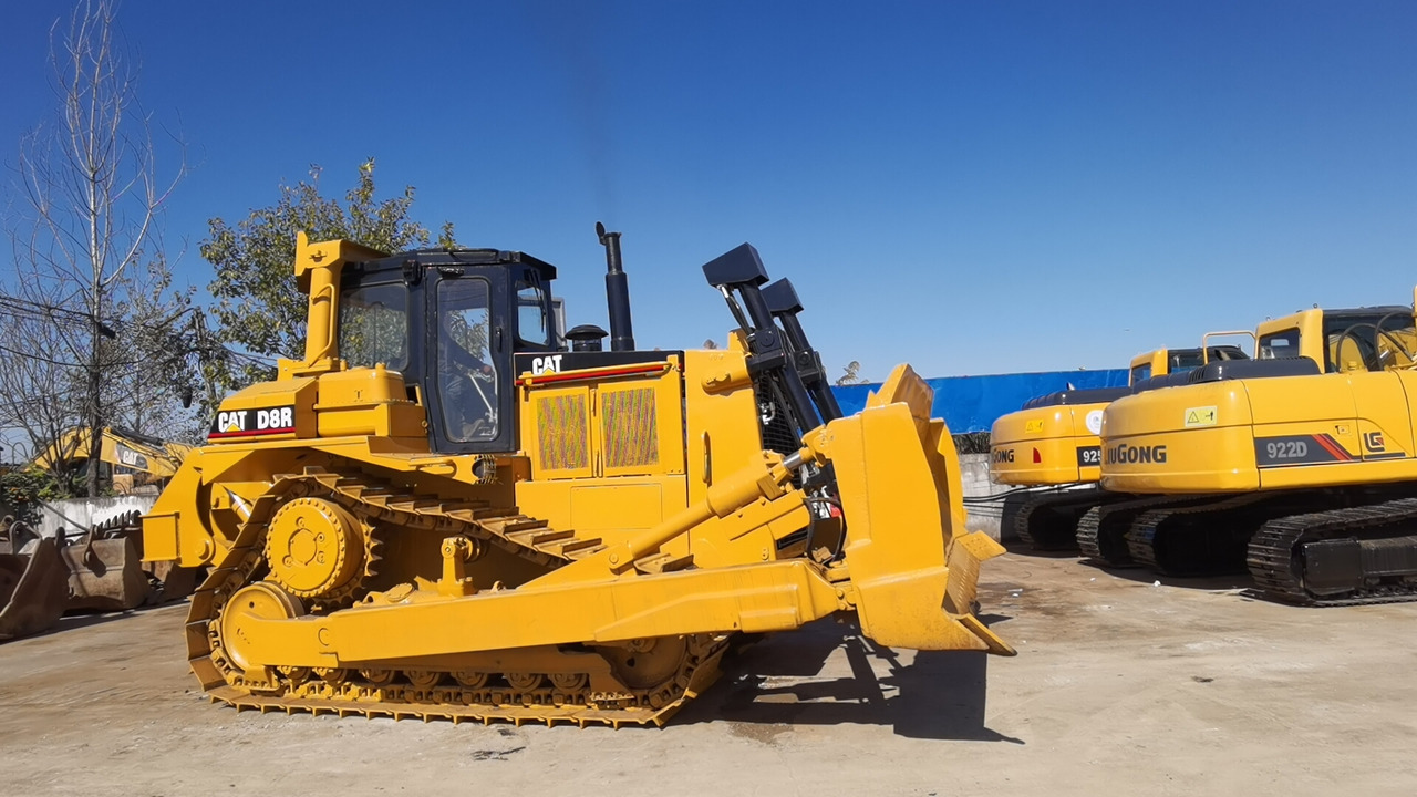Caterpillar D8R - Buldôzer: foto 2 Caterpillar D8R - Buldôzer: foto 2