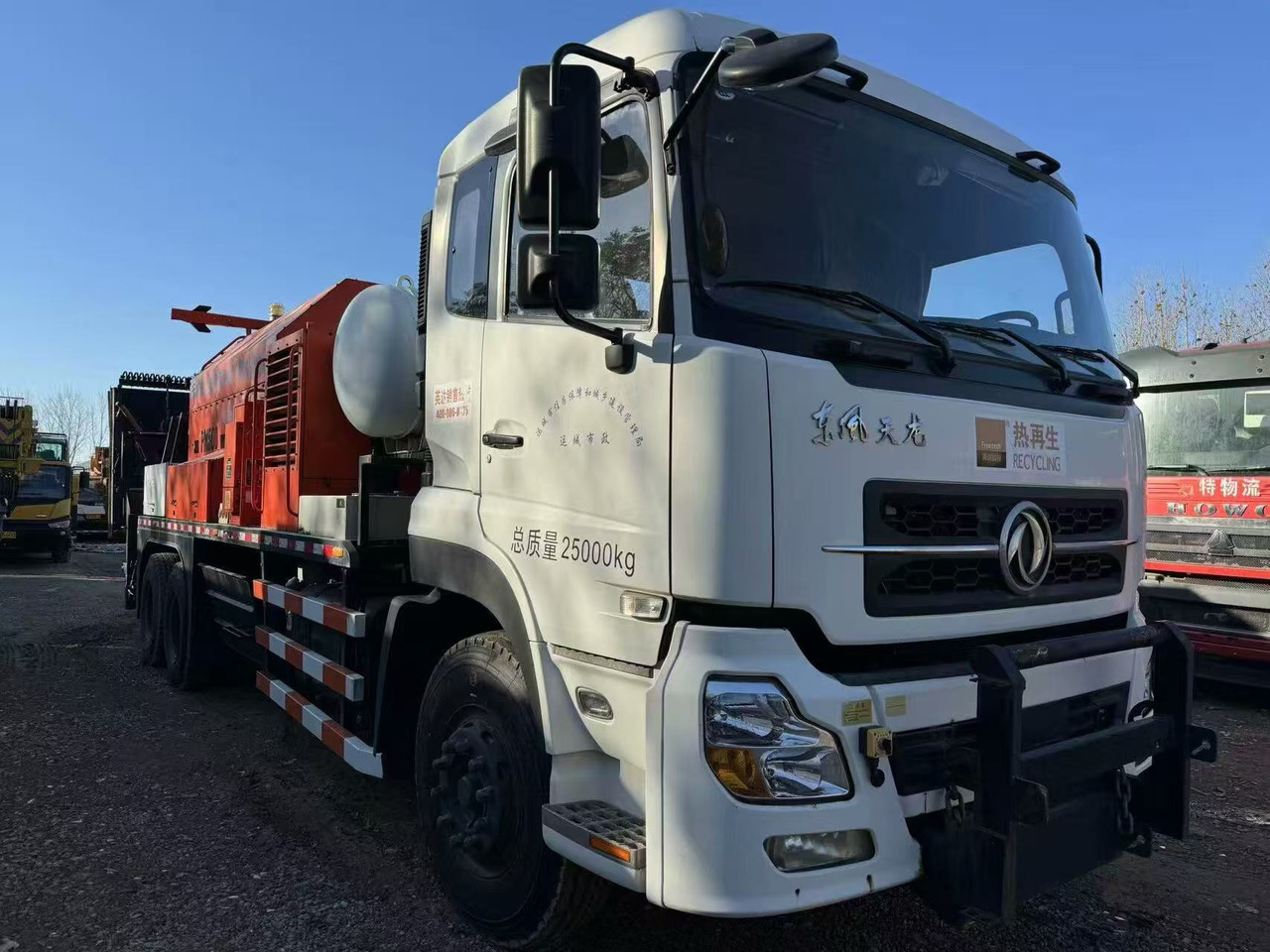 DongFeng DFL1250A12 - Veículo utilitário elétrico: foto 2 DongFeng DFL1250A12 - Veículo utilitário elétrico: foto 2