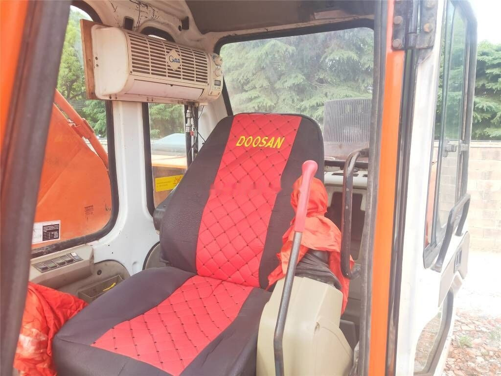 Doosan DH 150 W-7 - Escavadeira de rodas: foto 5 Doosan DH 150 W-7 - Escavadeira de rodas: foto 5