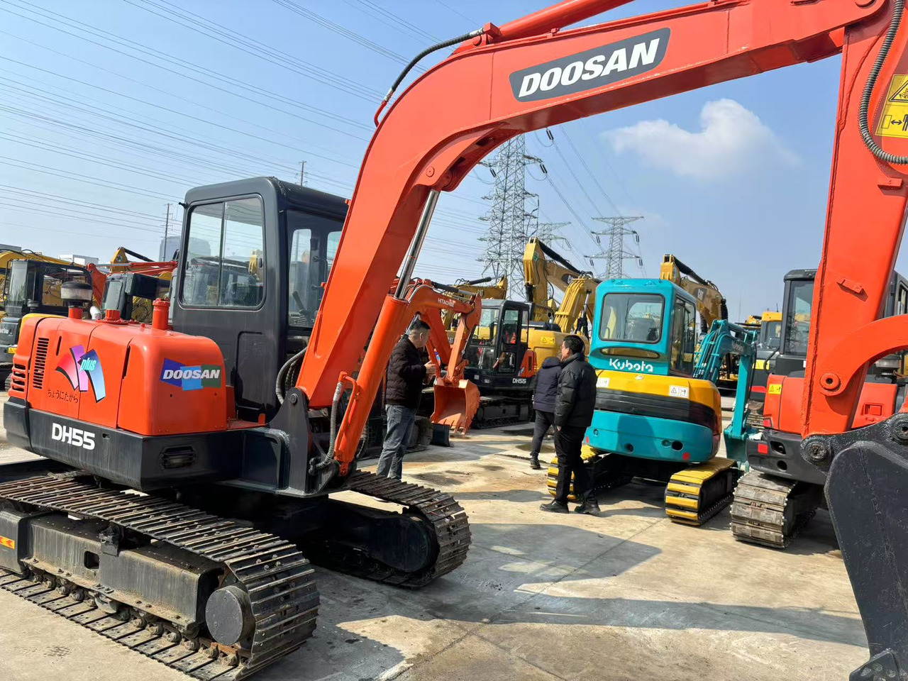 Doosan DH55 - Mini escavadeira: foto 2 Doosan DH55 - Mini escavadeira: foto 2