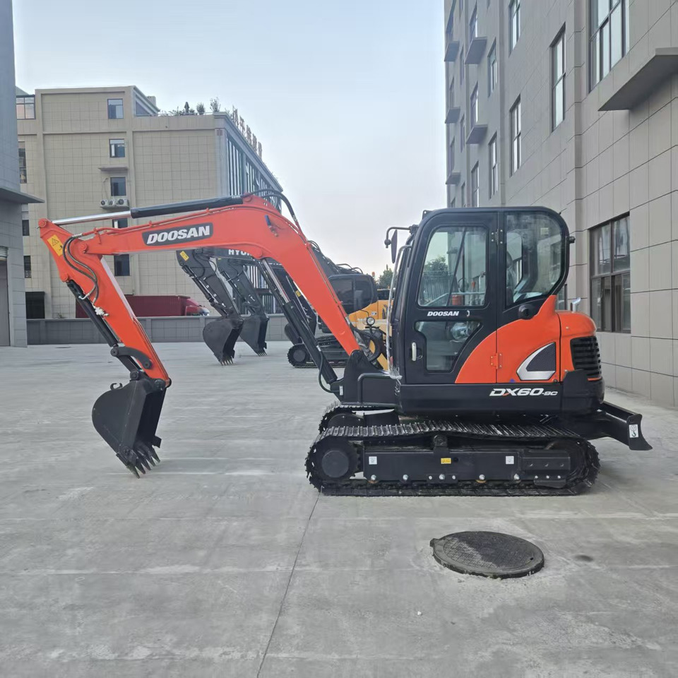 Doosan DX60 - Mini escavadeira: foto 1 Doosan DX60 - Mini escavadeira: foto 1