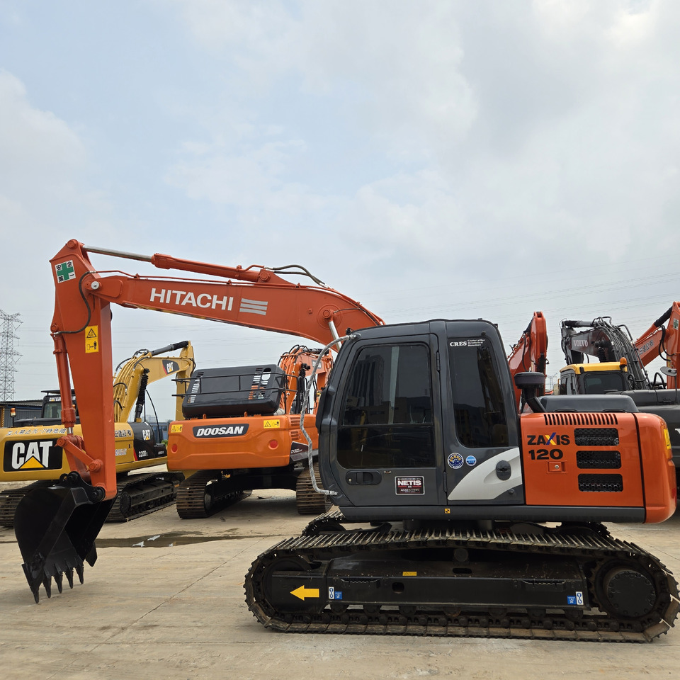 HITACHI ZX120 - Escavadeira: foto 2 HITACHI ZX120 - Escavadeira: foto 2