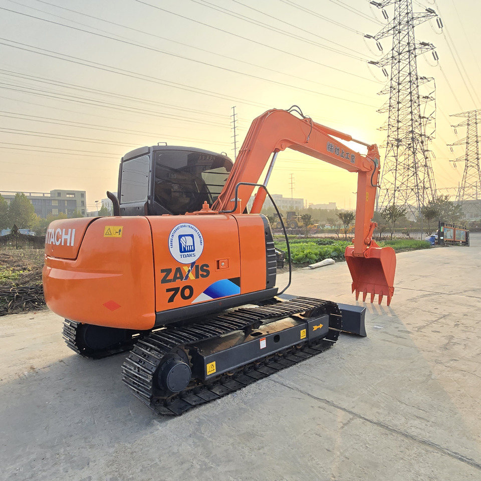 HITACHI ZX70 - Mini escavadeira: foto 2 HITACHI ZX70 - Mini escavadeira: foto 2