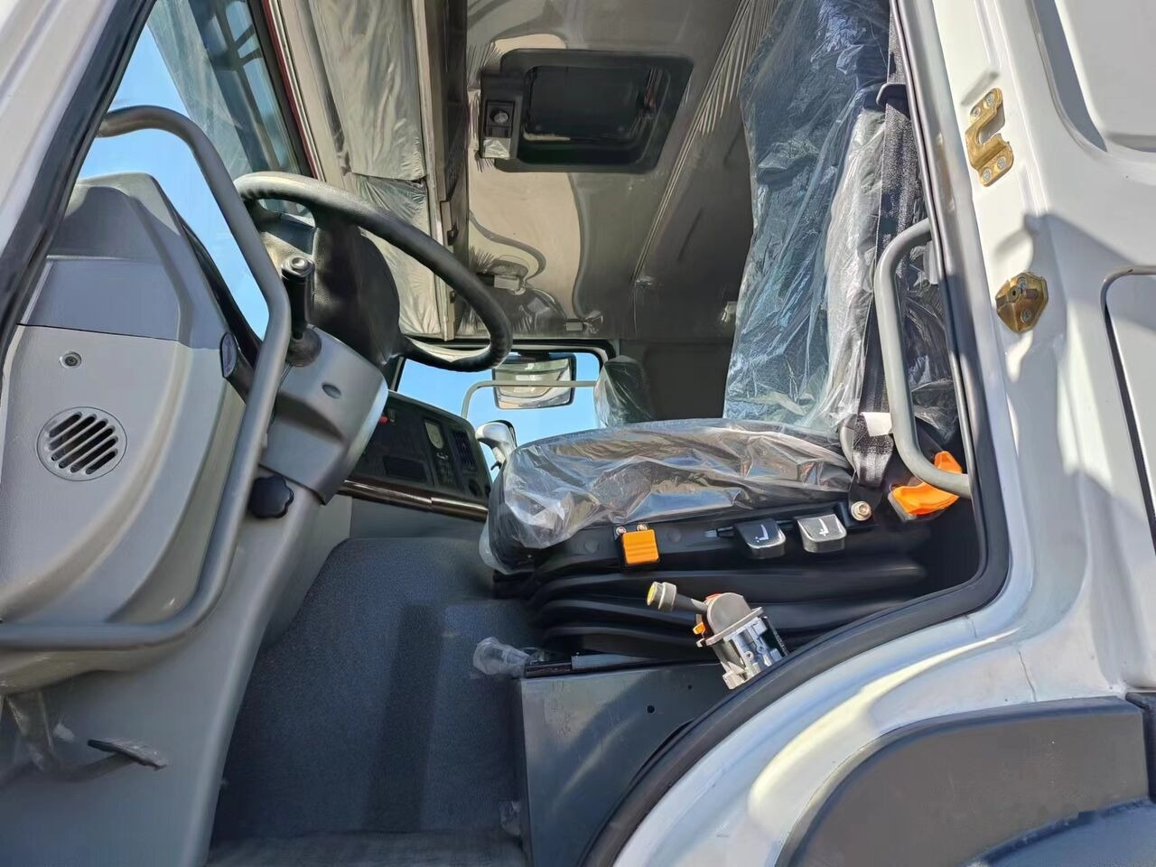 Howo - Camião basculante: foto 2 Howo - Camião basculante: foto 2