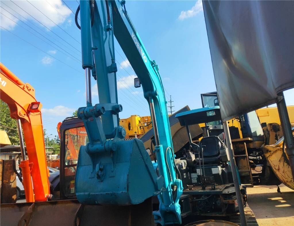 Kobelco SK50SR-3 - Mini escavadeira: foto 4 Kobelco SK50SR-3 - Mini escavadeira: foto 4