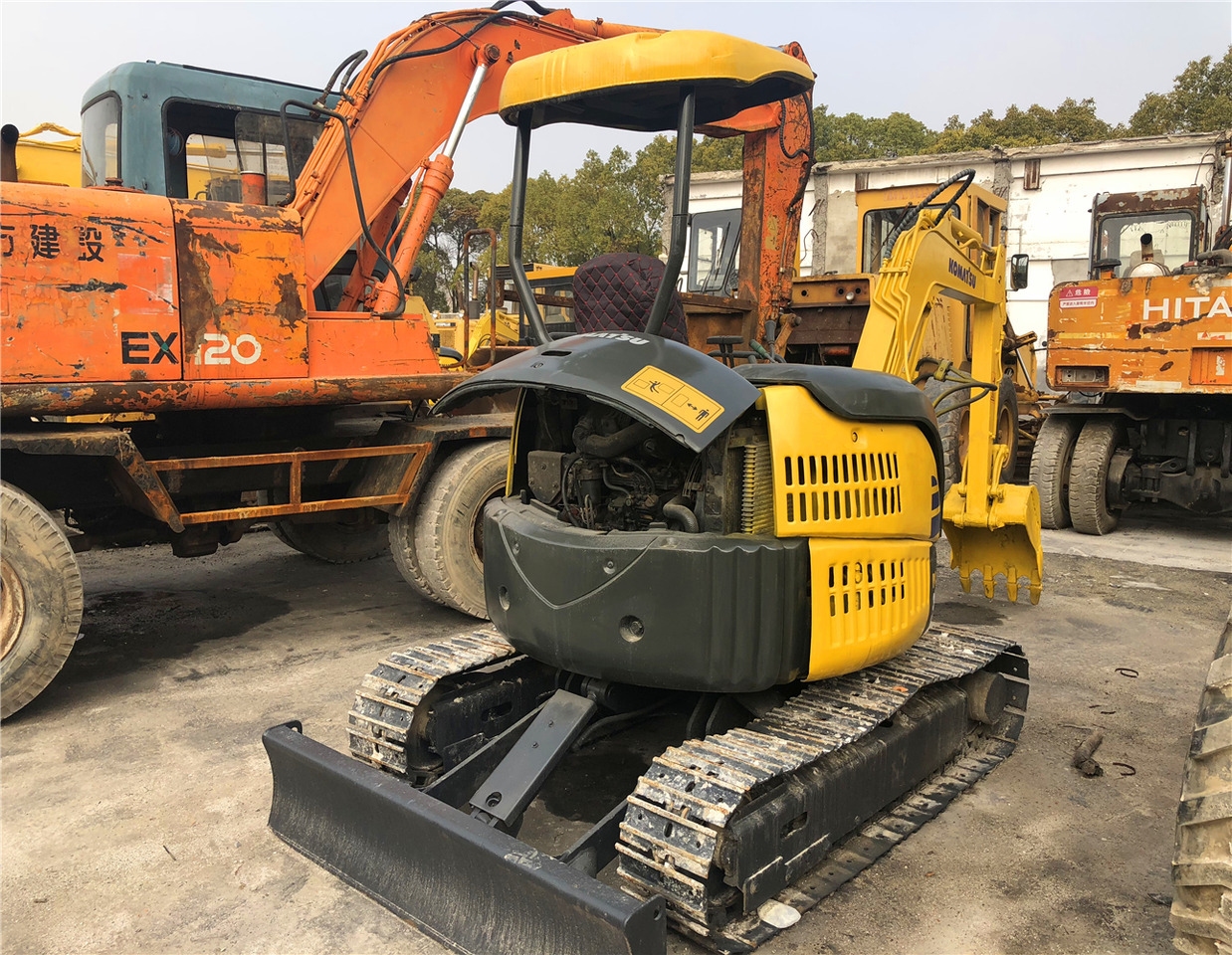 Komatsu PC30MR - Mini escavadeira: foto 5 Komatsu PC30MR - Mini escavadeira: foto 5