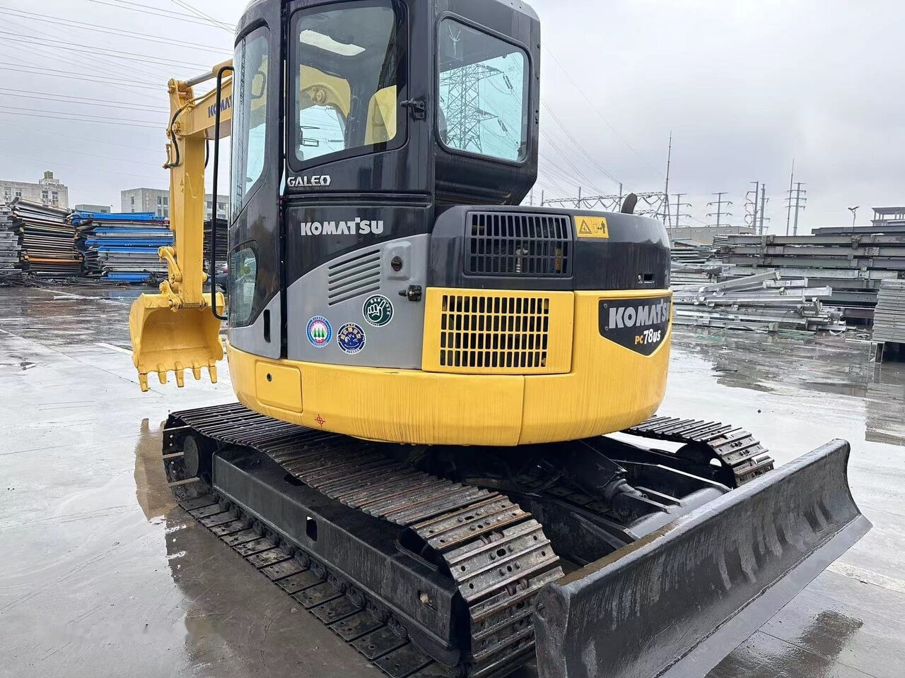Komatsu PC78US - Escavadora de rastos: foto 2 Komatsu PC78US - Escavadora de rastos: foto 2