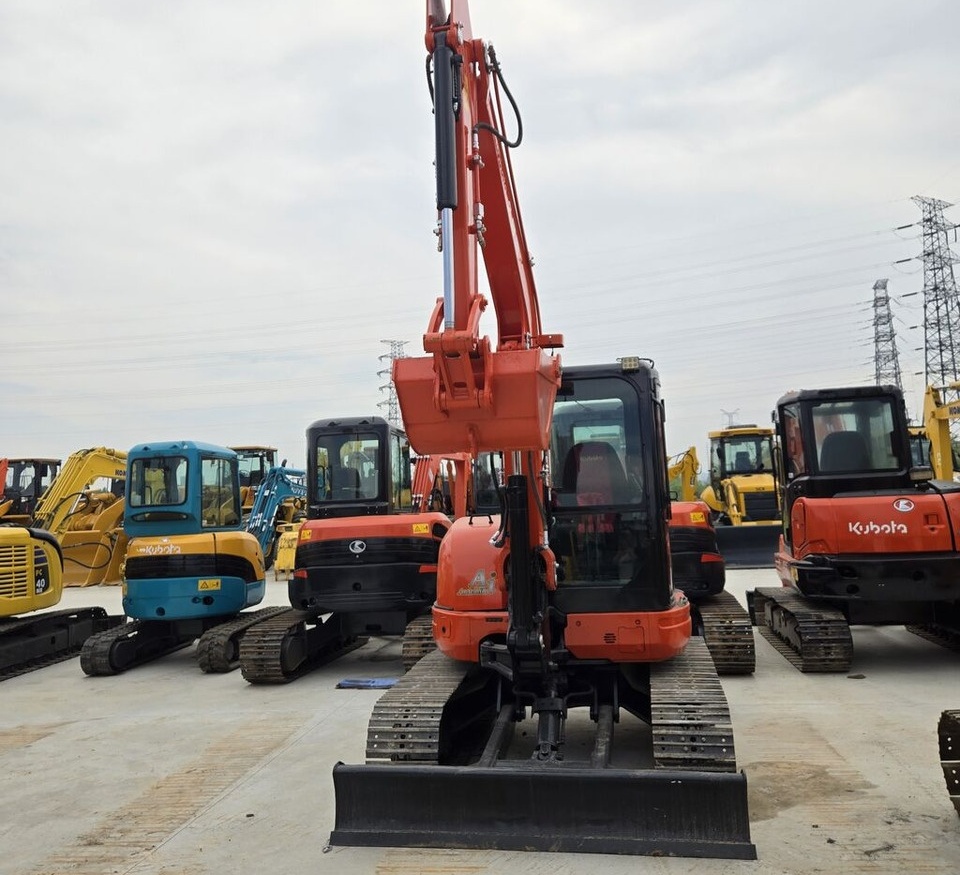 Kubota KX155-3 - Mini escavadeira: foto 1 Kubota KX155-3 - Mini escavadeira: foto 1