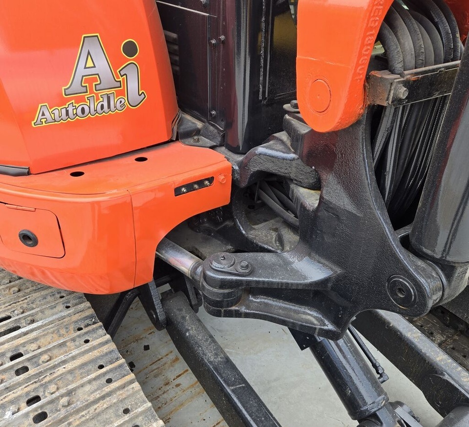 Kubota KX155-3 - Mini escavadeira: foto 5 Kubota KX155-3 - Mini escavadeira: foto 5