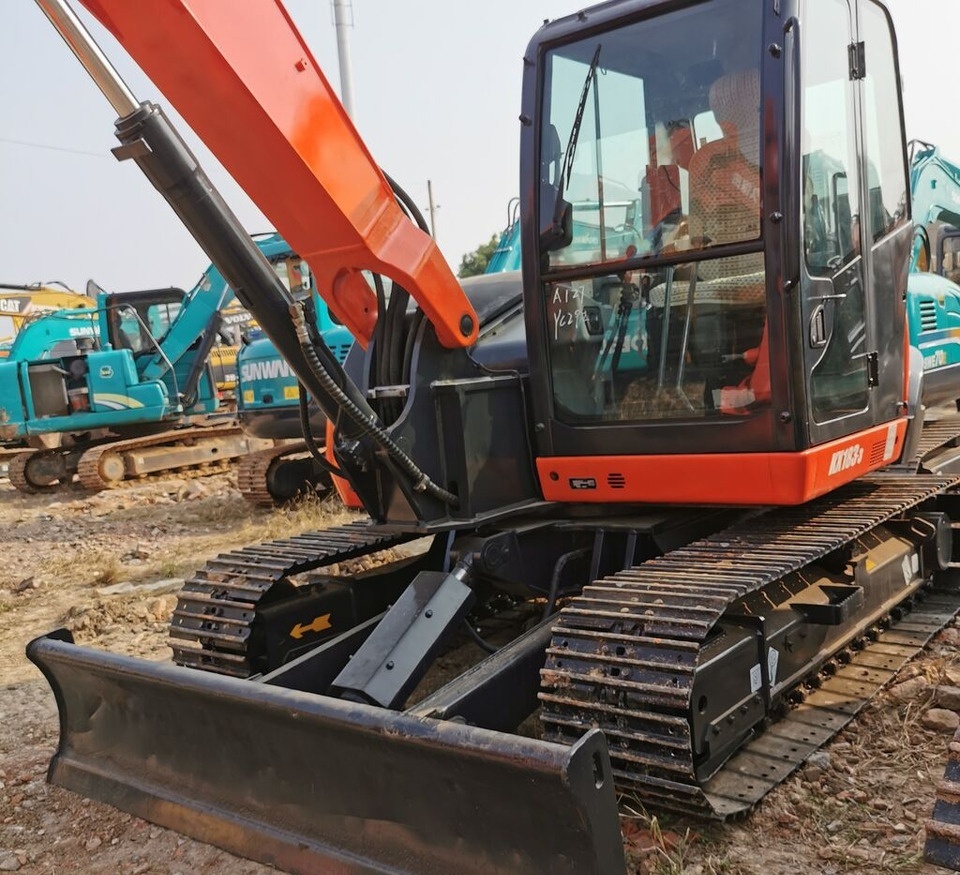 Kubota KX183-3 - Mini escavadeira: foto 5 Kubota KX183-3 - Mini escavadeira: foto 5