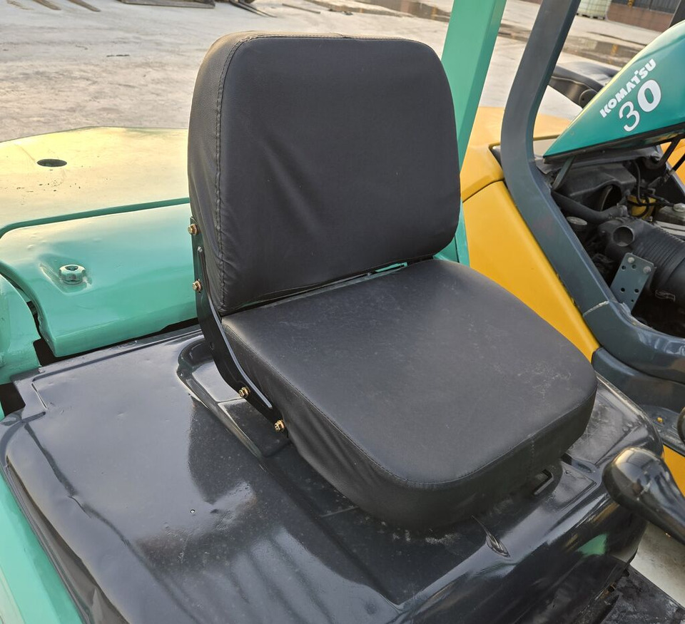 Mitsubishi FD30 with swing fork - Empilhador a diesel: foto 4 Mitsubishi FD30 with swing fork - Empilhador a diesel: foto 4