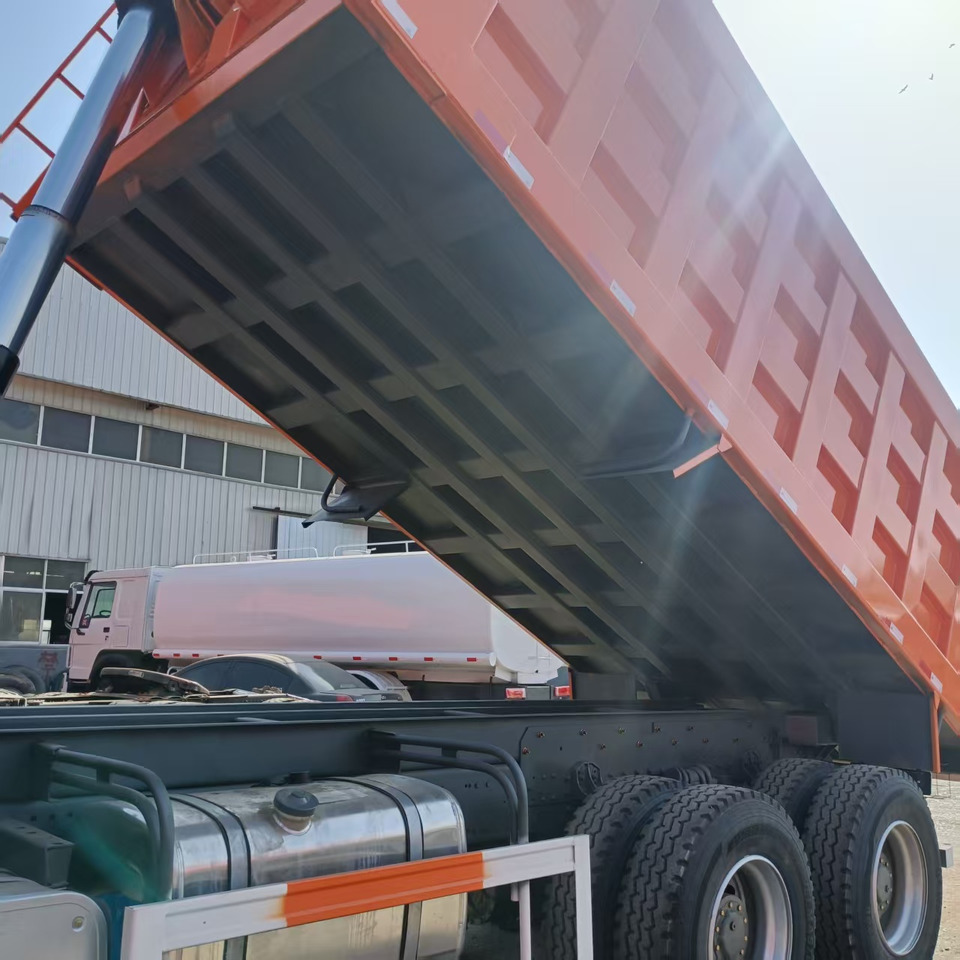 Sinotruk HOHAN 6*4 Dump truck - Camião basculante: foto 5 Sinotruk HOHAN 6*4 Dump truck - Camião basculante: foto 5