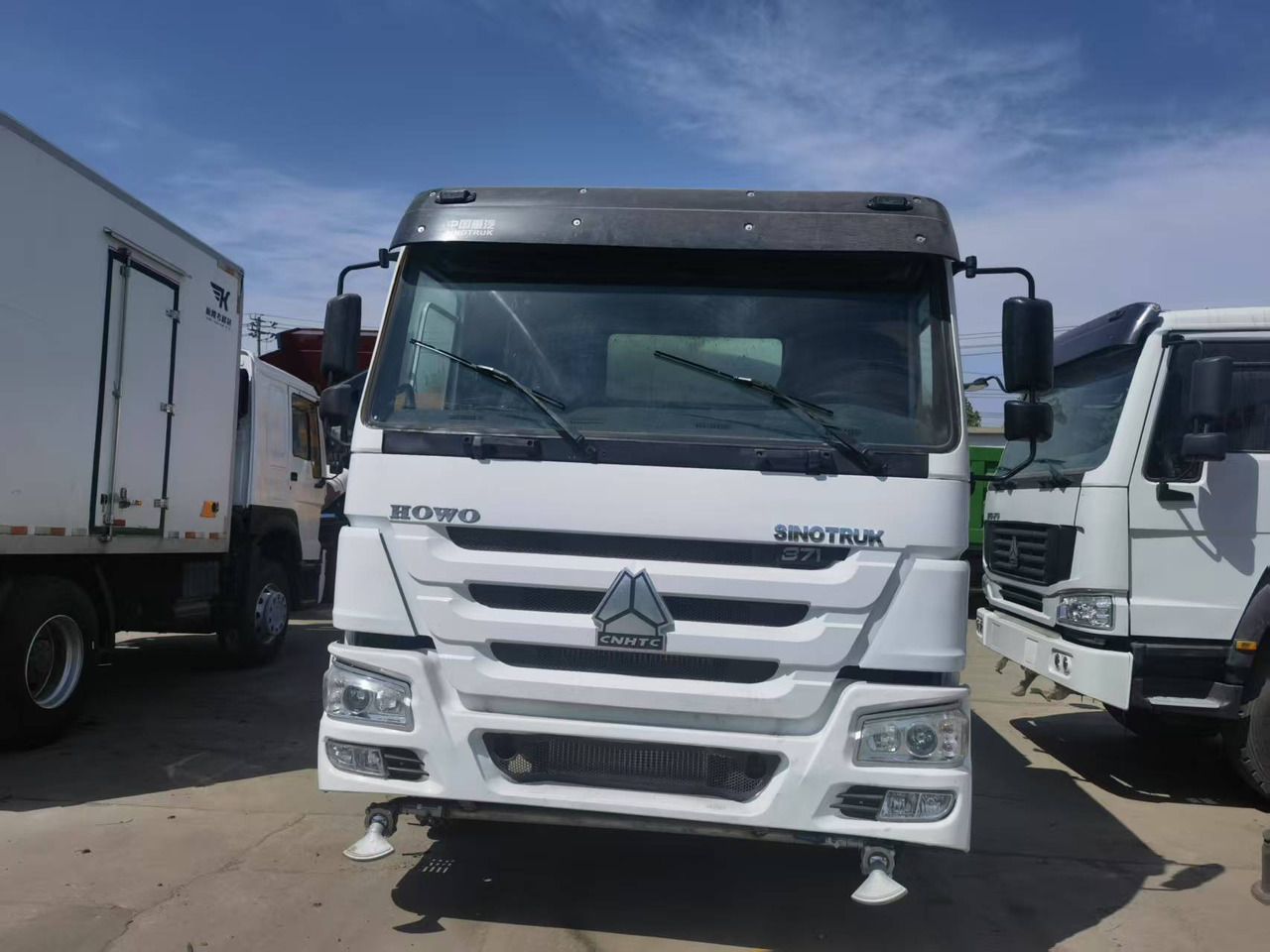 Sinotruk HOWO 371 6*4 Dump truck - Lavadora de alta pressão: foto 3 Sinotruk HOWO 371 6*4 Dump truck - Lavadora de alta pressão: foto 3
