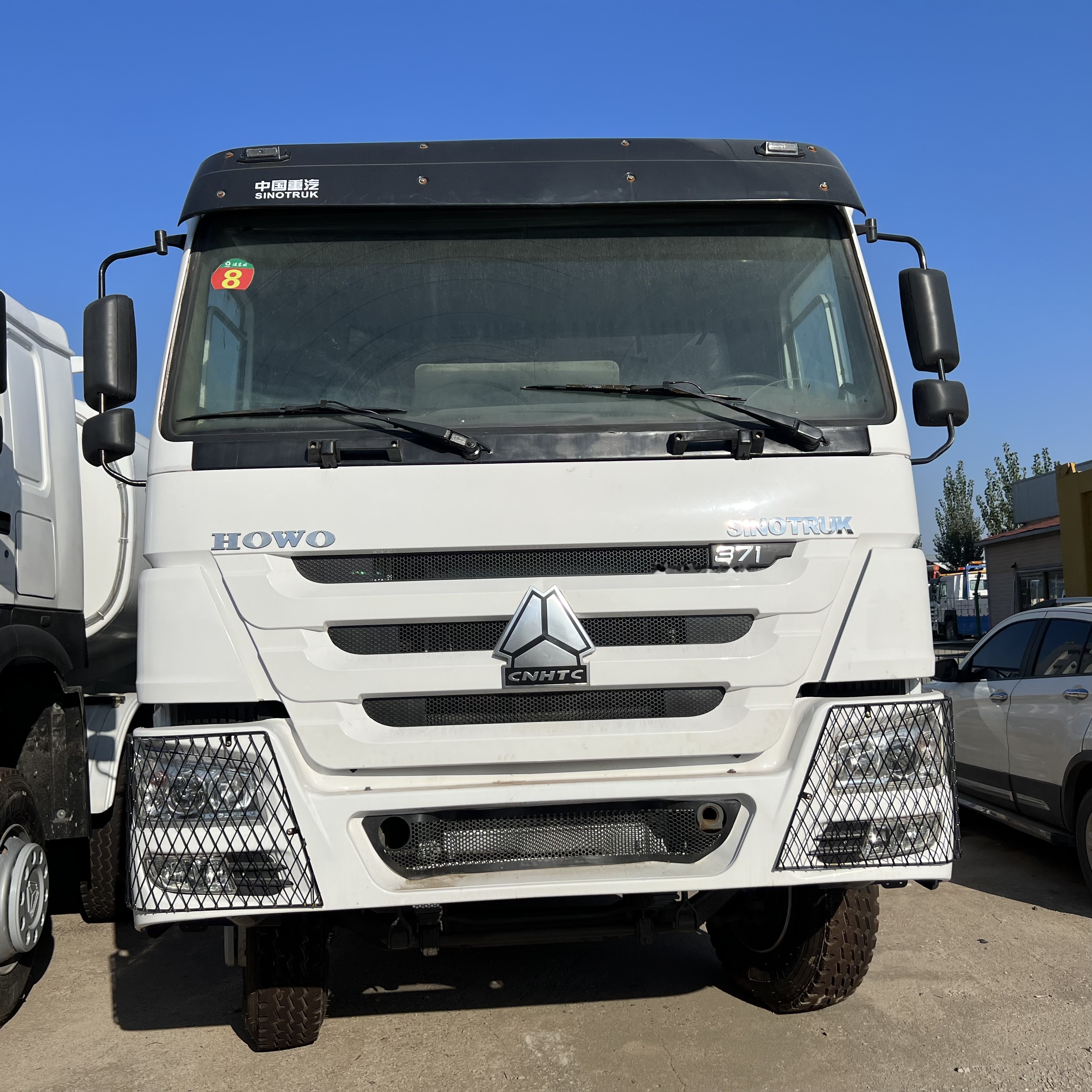 Sinotruk HOWO 371 6*4 Dump truck - Camião basculante: foto 1 Sinotruk HOWO 371 6*4 Dump truck - Camião basculante: foto 1