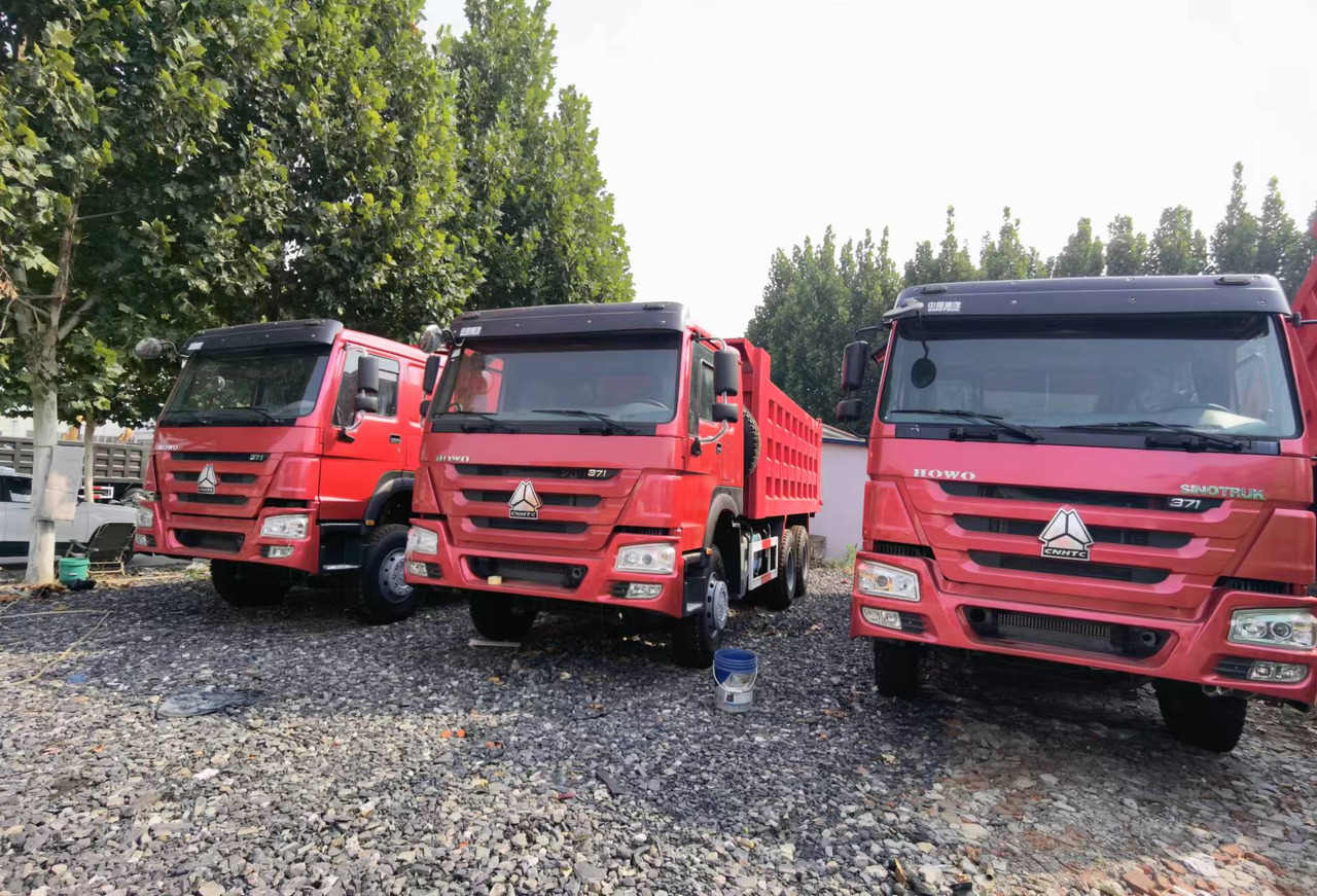 Sinotruk HOWO 371 6*4 Dump truck - Camião basculante: foto 5 Sinotruk HOWO 371 6*4 Dump truck - Camião basculante: foto 5