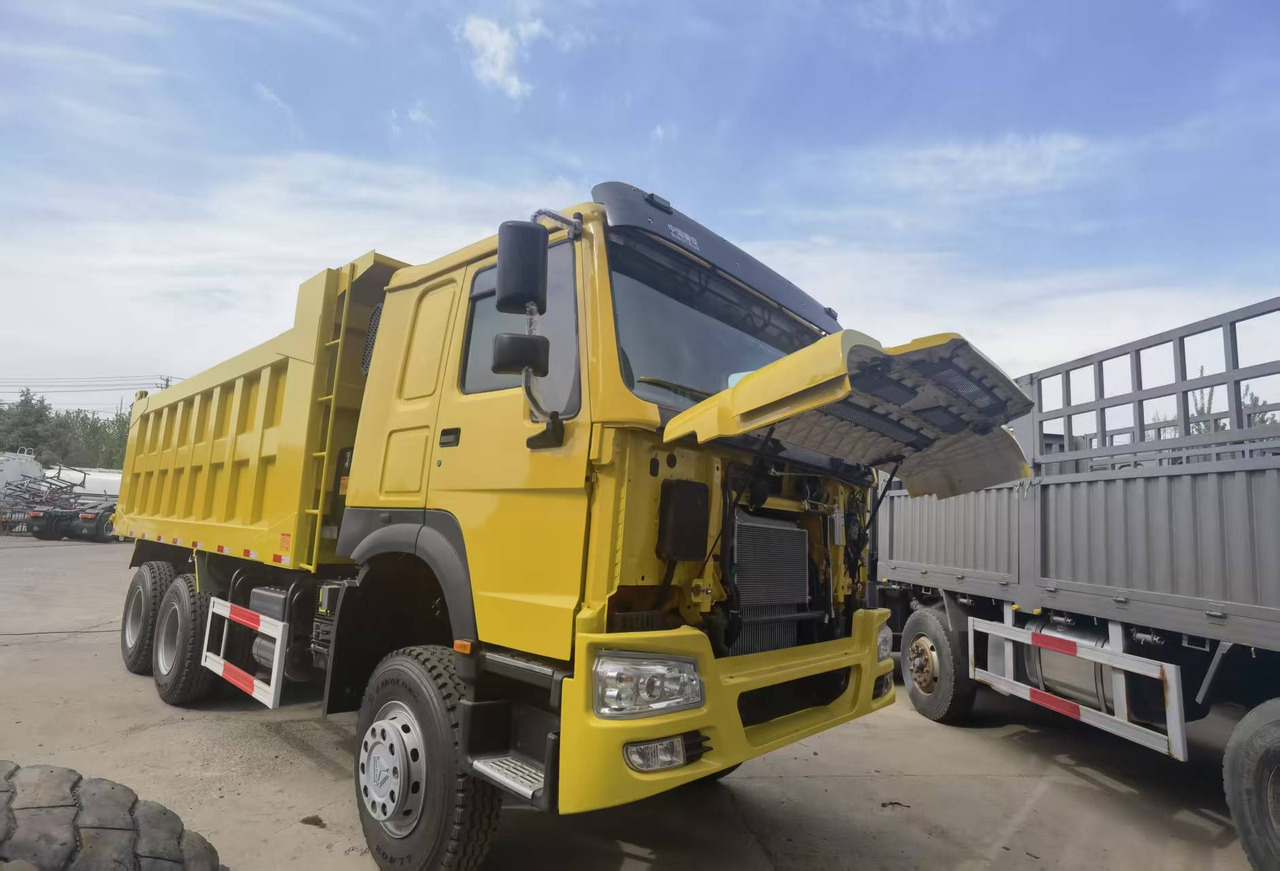 Sinotruk HOWO 371 Dump truck - Camião basculante: foto 1 Sinotruk HOWO 371 Dump truck - Camião basculante: foto 1