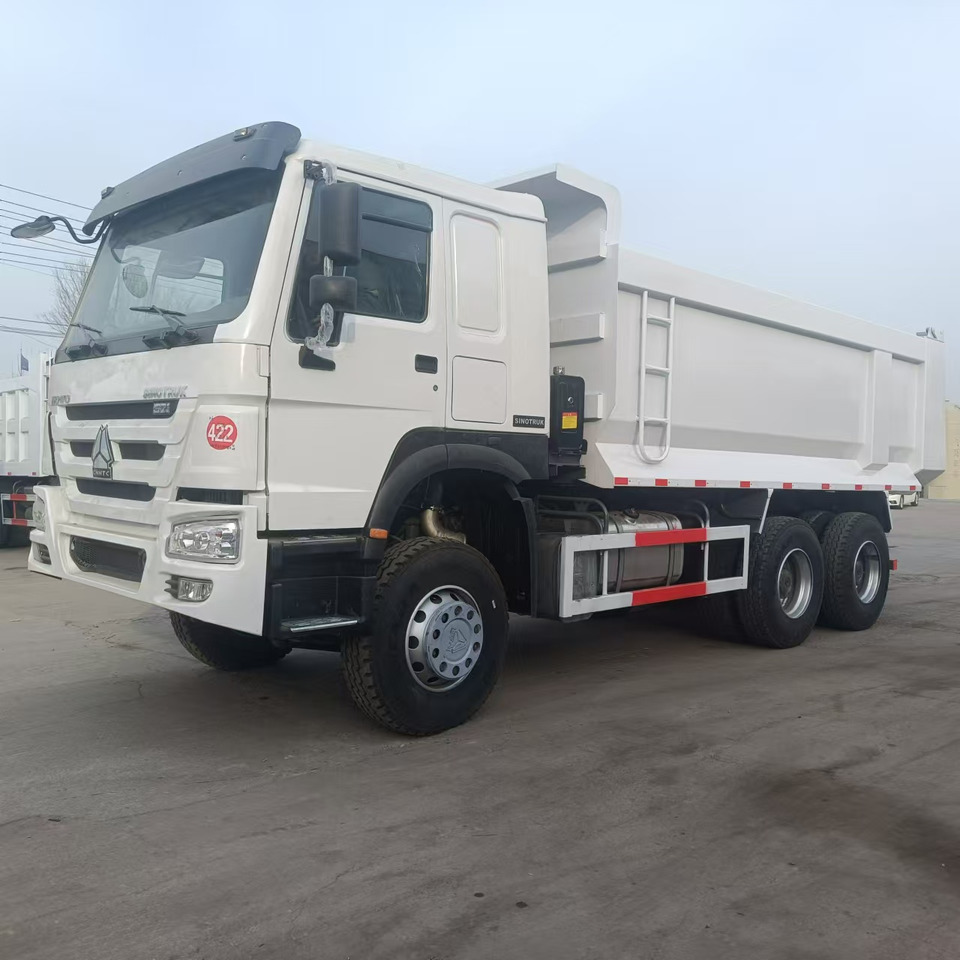 Sinotruk HOWO 371 Dump truck - Camião basculante: foto 1 Sinotruk HOWO 371 Dump truck - Camião basculante: foto 1
