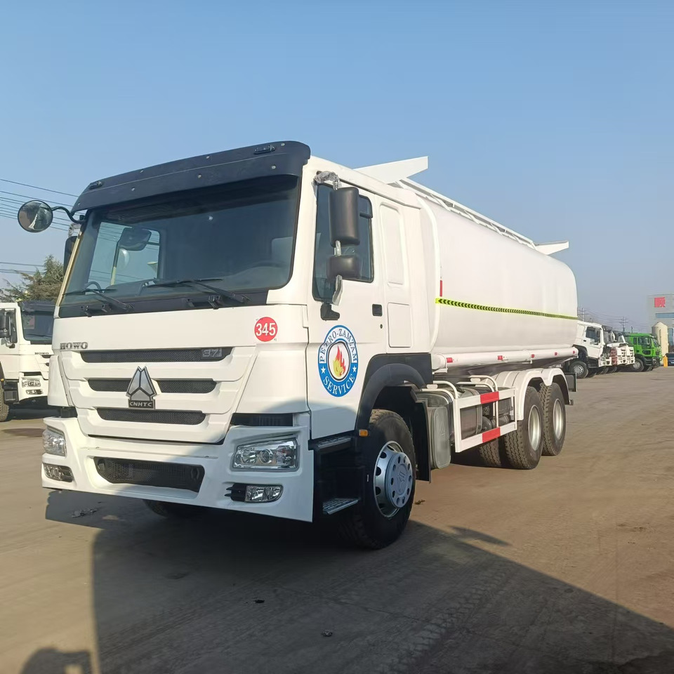Sinotruk HOWO 371 Tank truck - Camião cisterna: foto 5 Sinotruk HOWO 371 Tank truck - Camião cisterna: foto 5