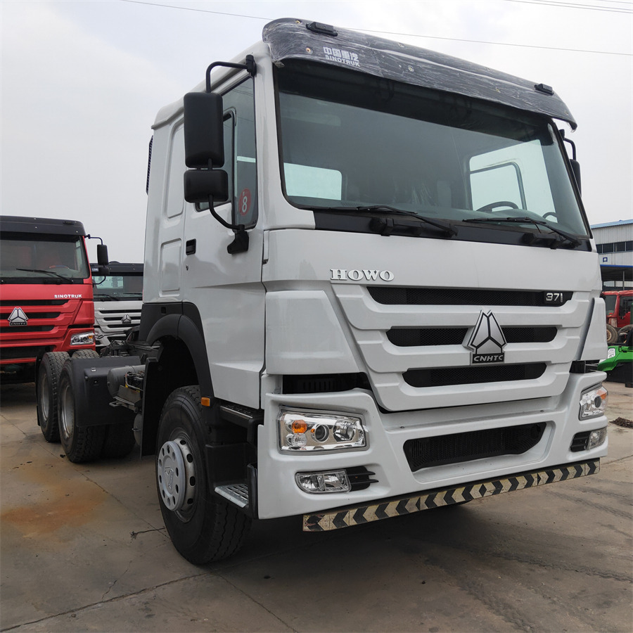 Sinotruk HOWO 371 tractor - Tombador: foto 1 Sinotruk HOWO 371 tractor - Tombador: foto 1