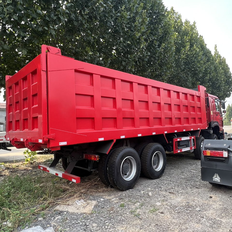 Camião basculante Sinotruk HOWO 420 8*4 Dump truck: foto 9