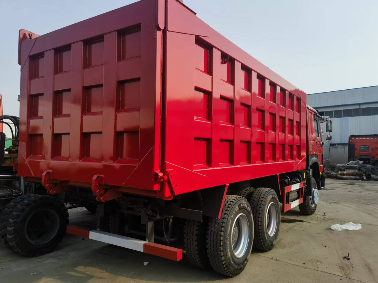 Camião basculante Sinotruk HOWO 6*4 Dump truck: foto 9