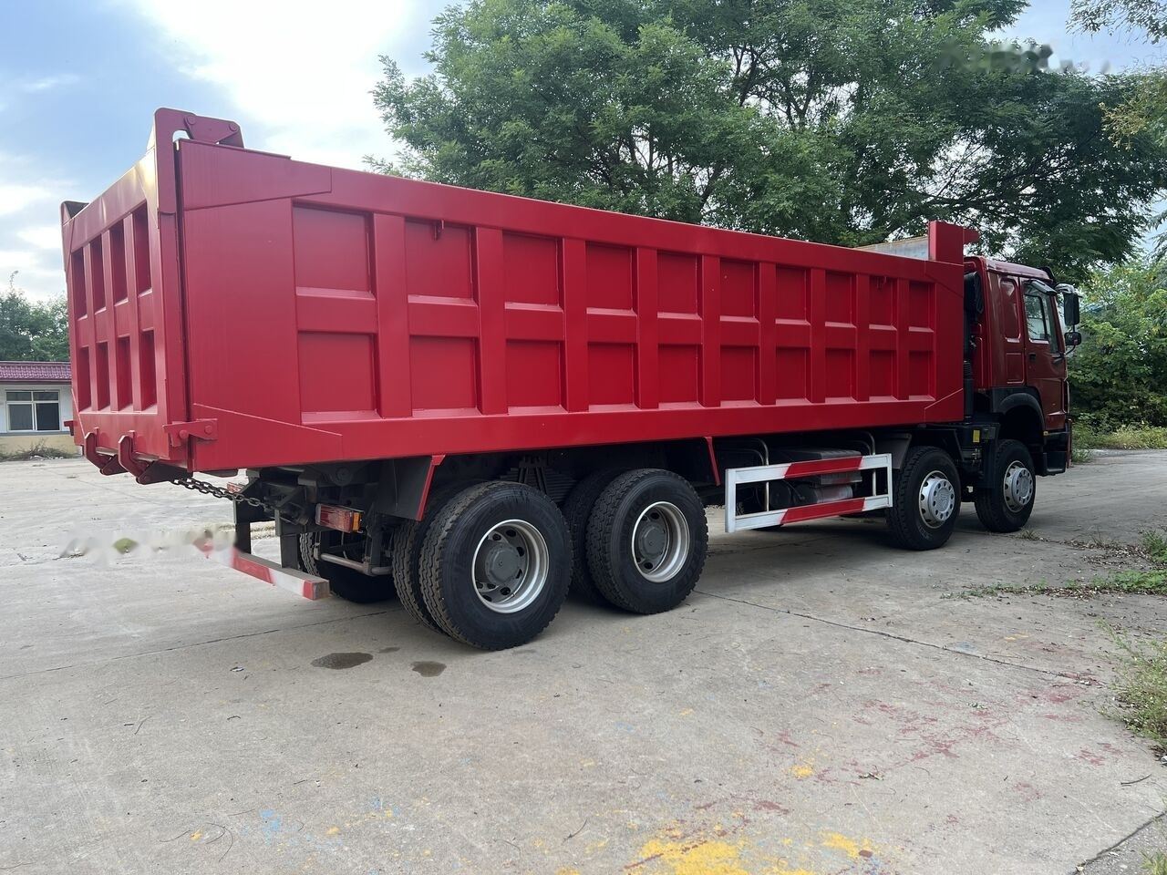 Sinotruk HOWO 8*4 Dump truck - Camião basculante: foto 2 Sinotruk HOWO 8*4 Dump truck - Camião basculante: foto 2