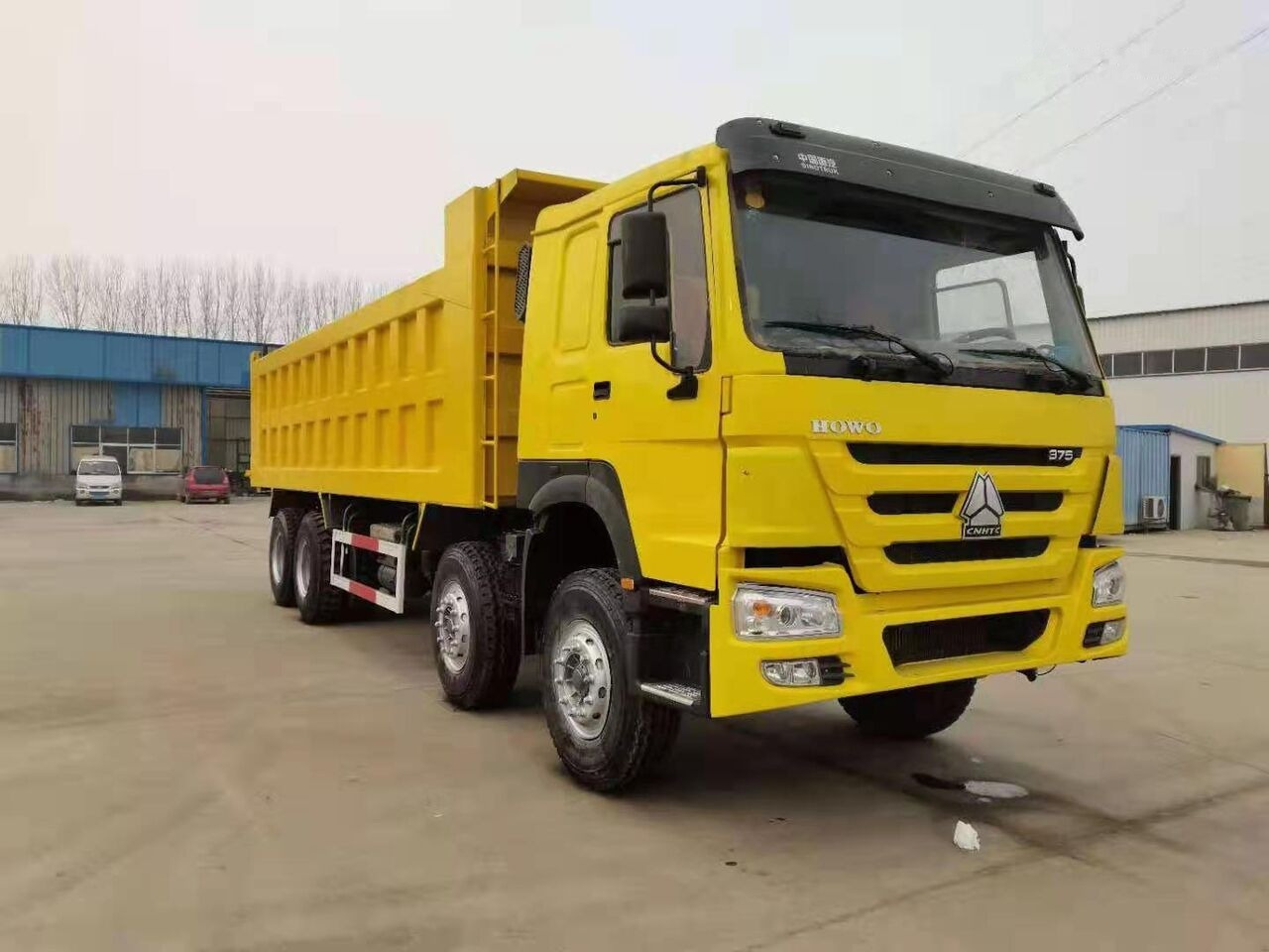Sinotruk HOWO 8*4 Dump truck - Camião basculante: foto 2 Sinotruk HOWO 8*4 Dump truck - Camião basculante: foto 2