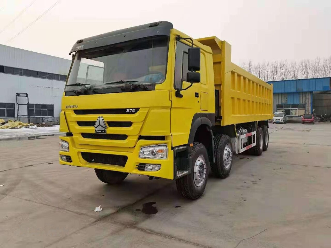 Sinotruk HOWO 8*4 Dump truck - Camião basculante: foto 1 Sinotruk HOWO 8*4 Dump truck - Camião basculante: foto 1