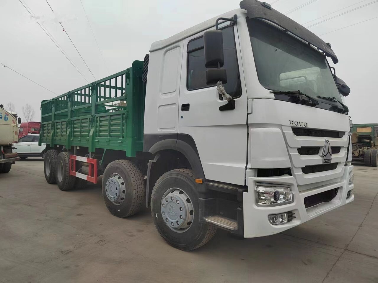 Sinotruk HOWO 8*4 Fence Truck - Camião de caixa aberta/ Plataforma: foto 3 Sinotruk HOWO 8*4 Fence Truck - Camião de caixa aberta/ Plataforma: foto 3