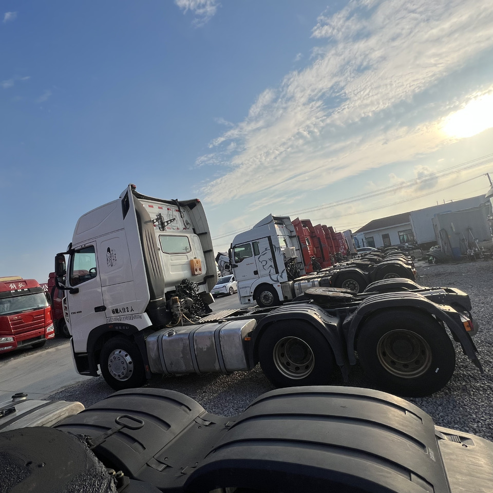 Sinotruk HOWO T7H480 Tractor - Tombador: foto 4 Sinotruk HOWO T7H480 Tractor - Tombador: foto 4