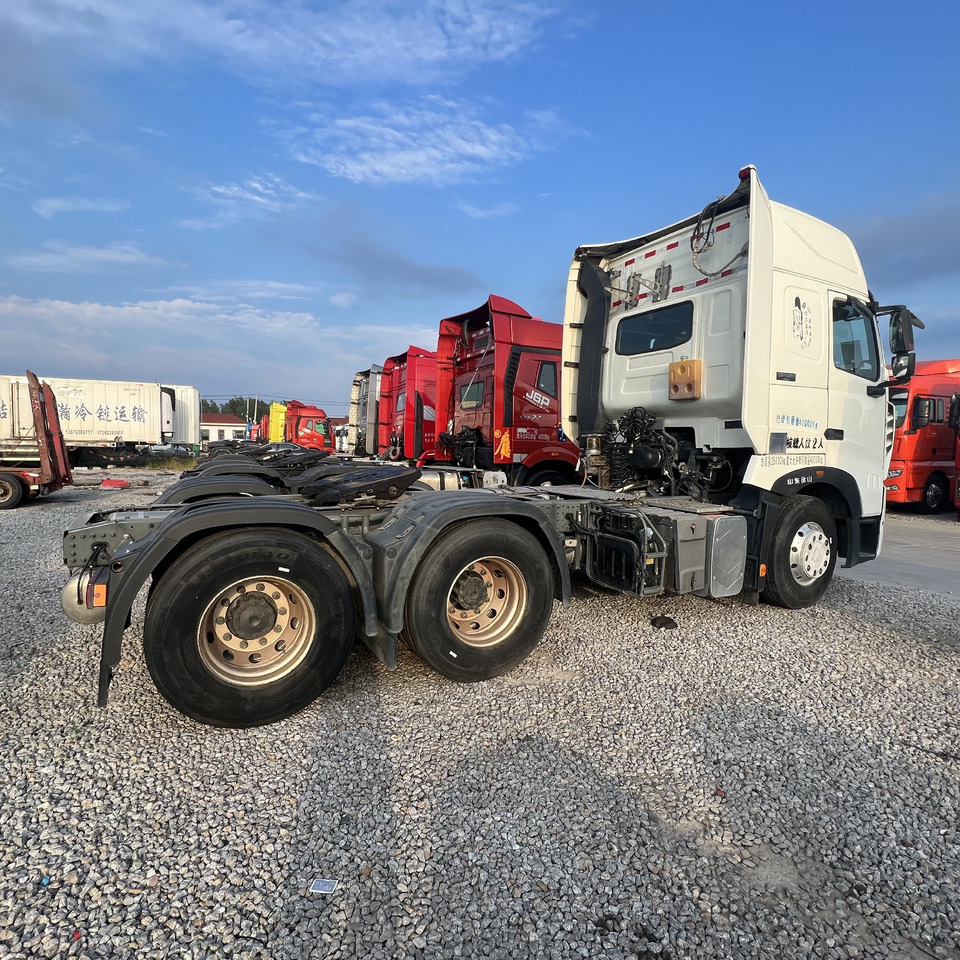 Tombador Sinotruk HOWO T7H480 Tractor: foto 7