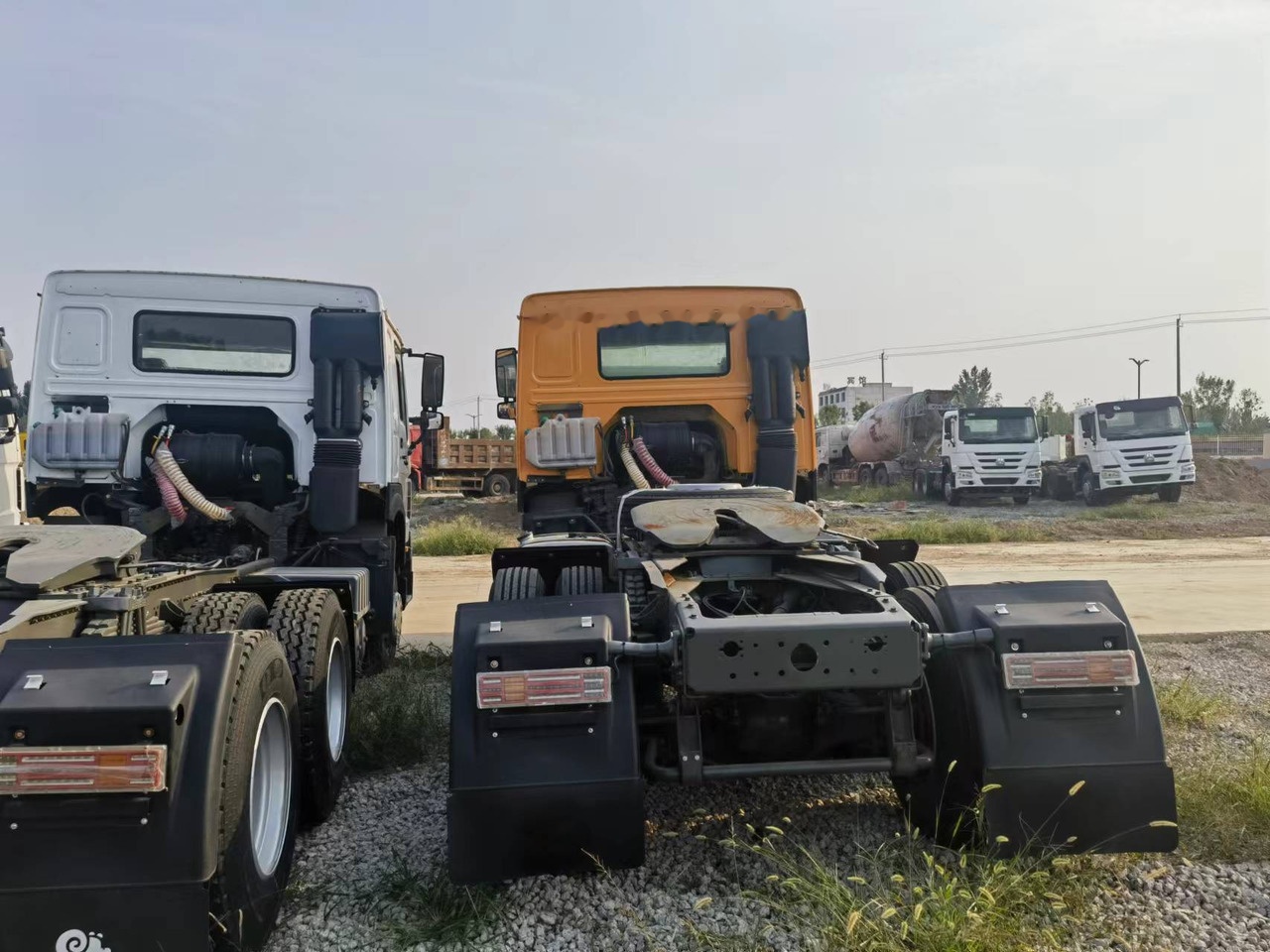 Sinotruk HOWO 371 Tractor - Tractor: foto 5 Sinotruk HOWO 371 Tractor - Tractor: foto 5