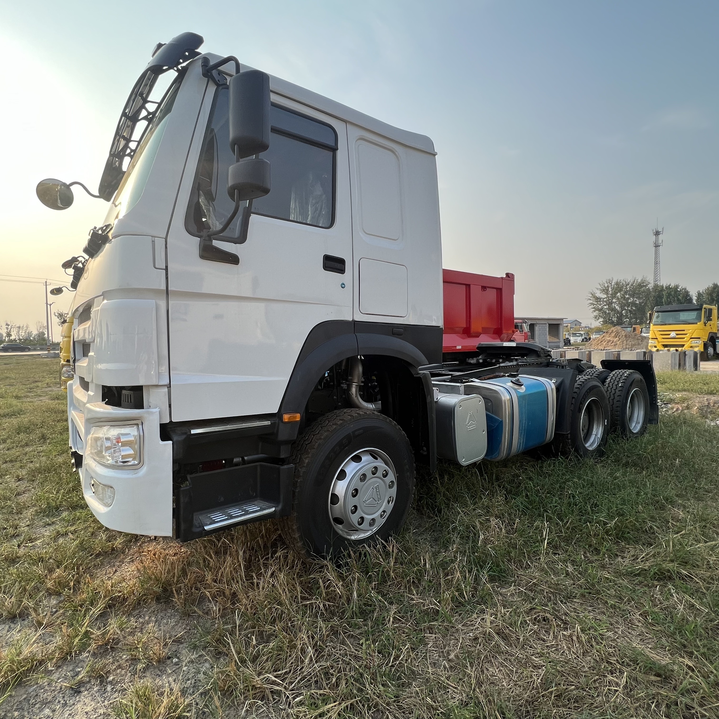 Sinotruk HOWO 371 Tractor - Tractor: foto 5 Sinotruk HOWO 371 Tractor - Tractor: foto 5