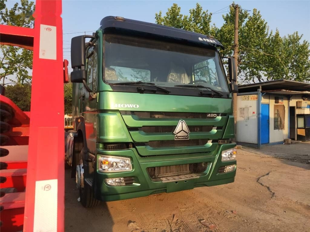 Sinotruk Howo A7 - Tractor: foto 4 Sinotruk Howo A7 - Tractor: foto 4