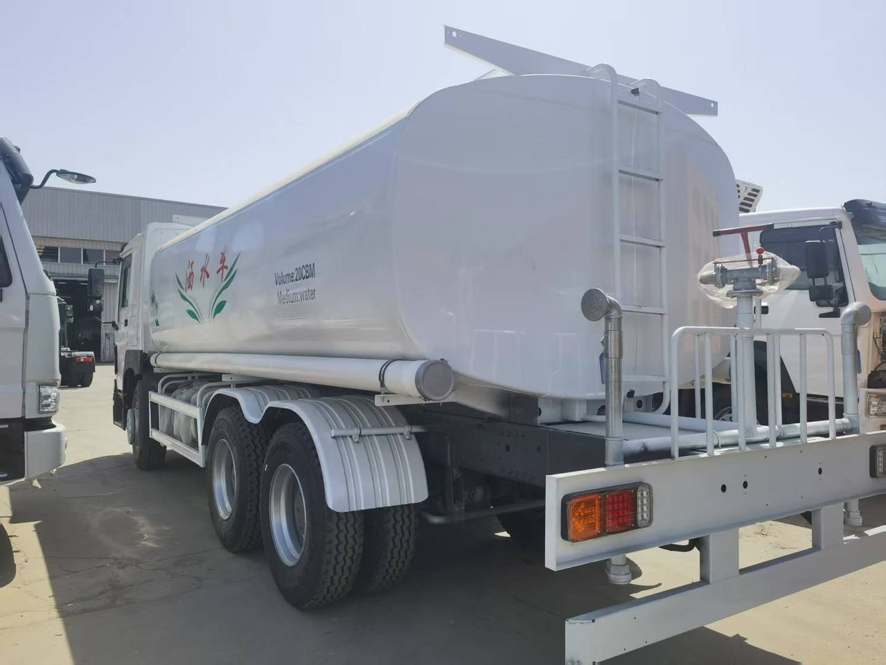 Veículo municipal/ Especial Sinotruk HOWO 371 6*4 Dump truck: foto 10