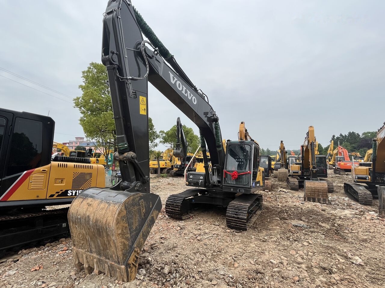 Volvo EC210 - Escavadora de rastos: foto 4 Volvo EC210 - Escavadora de rastos: foto 4
