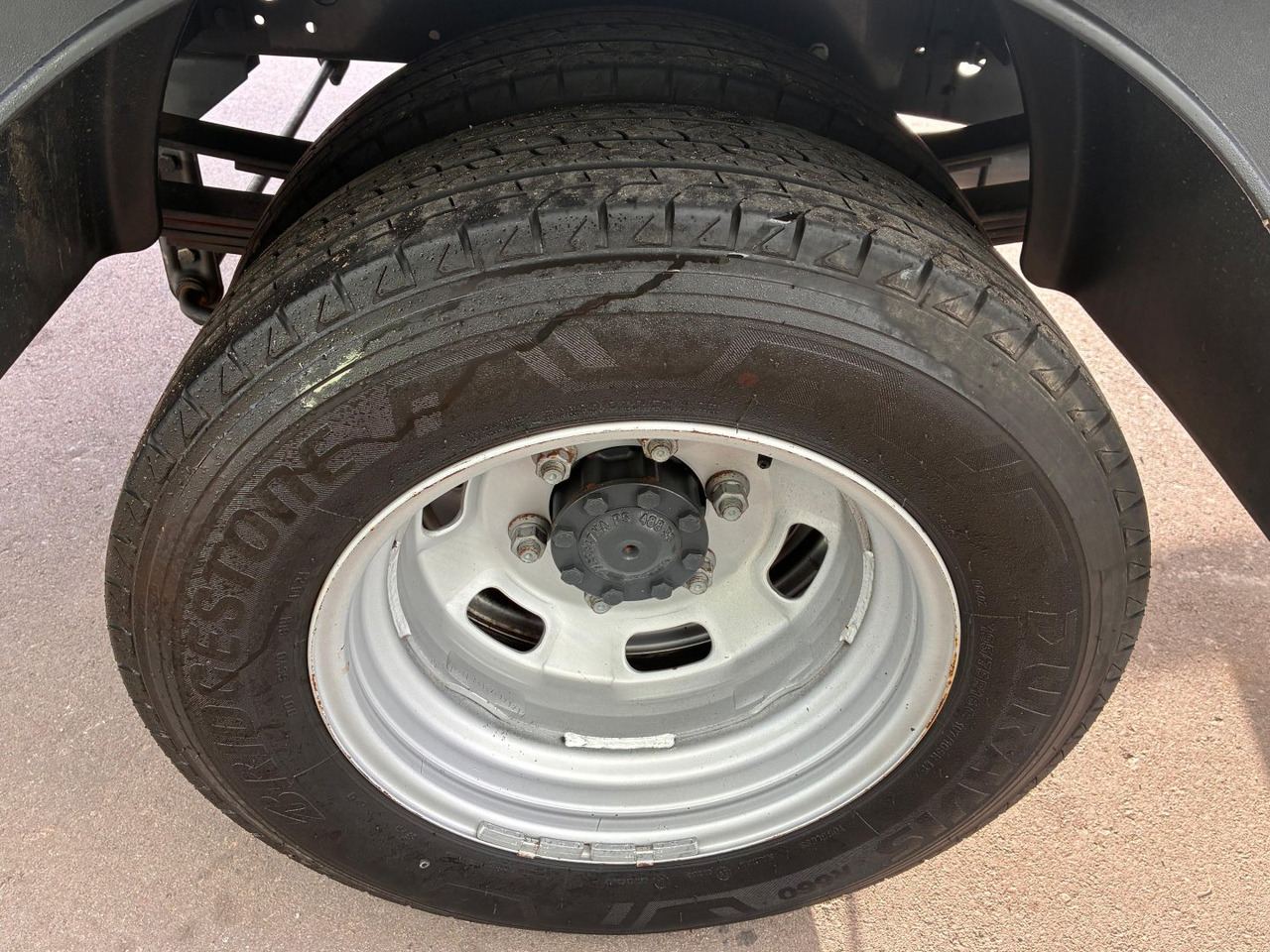 Carrinha de contentor Caja cerrada IVECO 35C16 3.0 20m3 con puertas traseras: foto 14