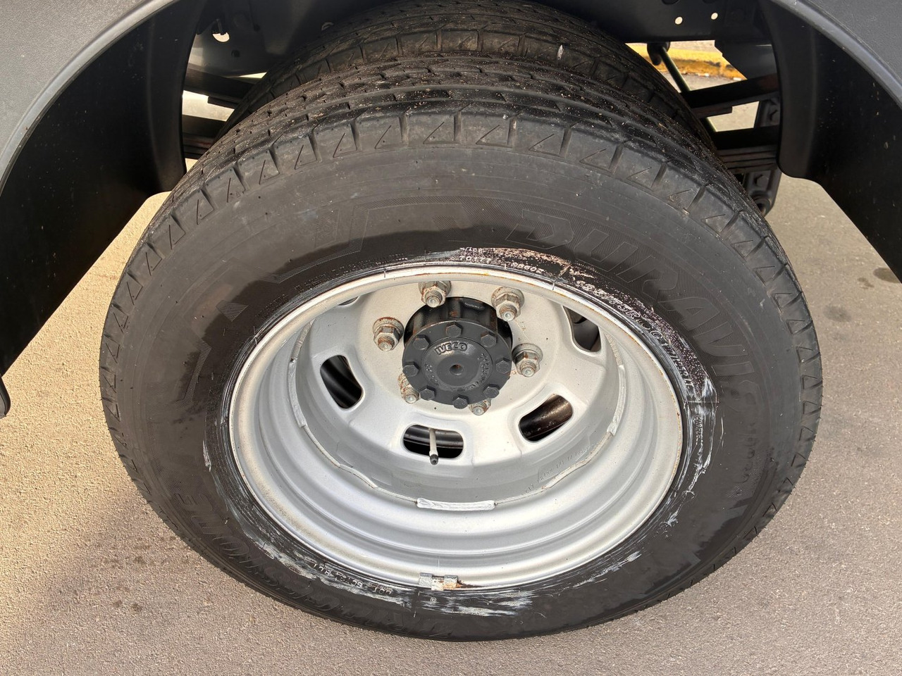 Carrinha de contentor Caja cerrada IVECO 35C16 3.0 20m3 con puertas traseras: foto 13