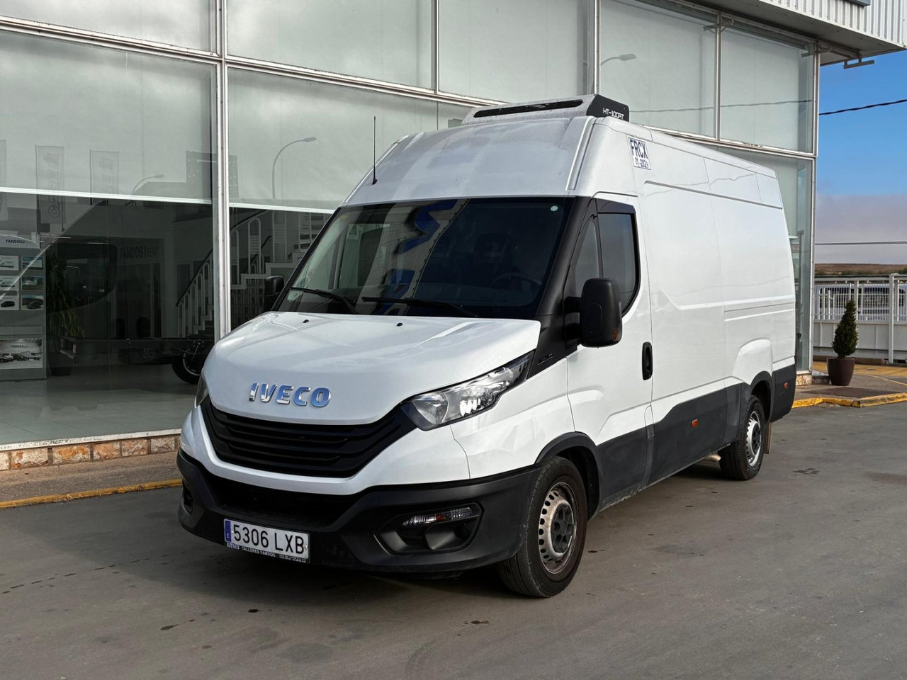 Frigorífico IVECO 35S16 V FRIGORÍFICA 12m3 - Carrinha frigorífica: foto 1 Frigorífico IVECO 35S16 V FRIGORÍFICA 12m3 - Carrinha frigorífica: foto 1
