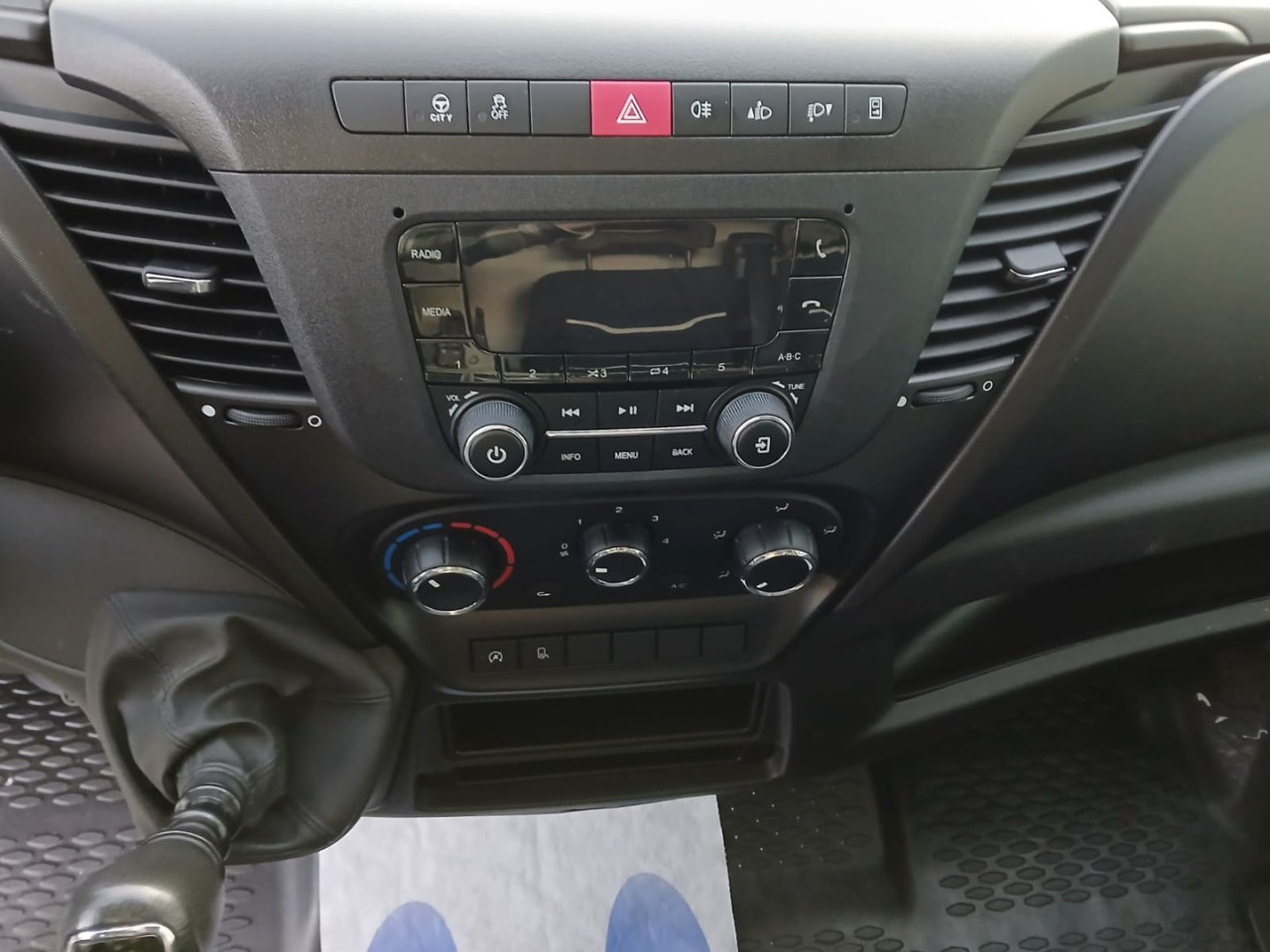 Furgão Furgón IVECO 35S14 12m3: foto 8