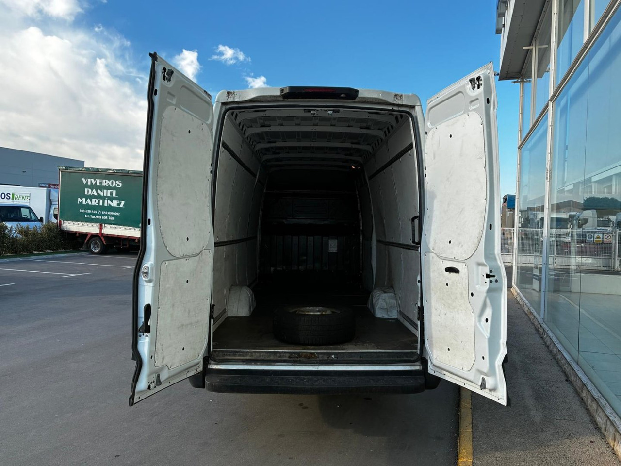 Furgón IVECO 35S14 V 16m3 - Furgão: foto 5 Furgón IVECO 35S14 V 16m3 - Furgão: foto 5