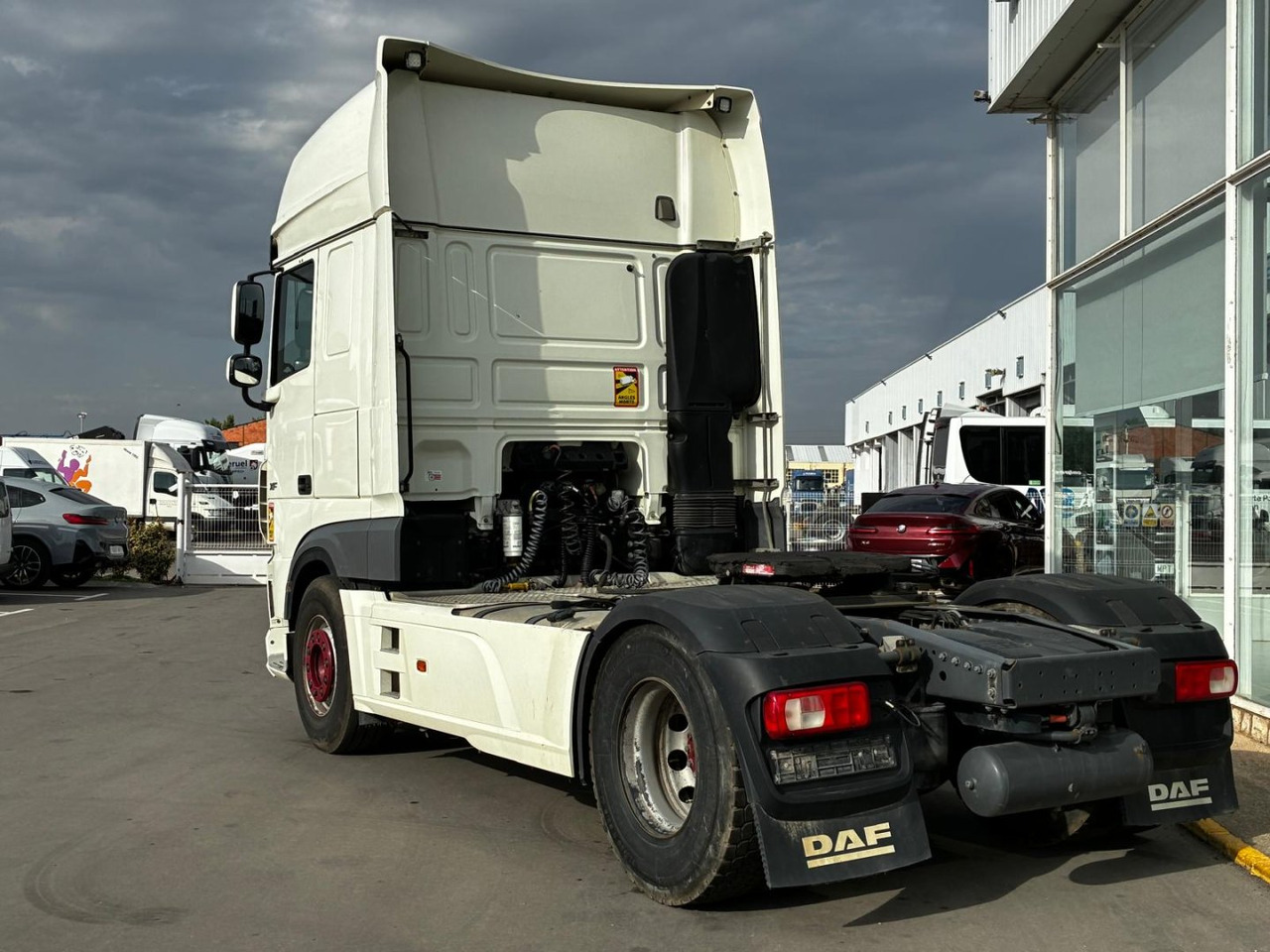 Cabeza Tractora DAF 480 SUPER SPACE CAB AUTOMATICA CON INTARDER - Tractor: foto 4 Cabeza Tractora DAF 480 SUPER SPACE CAB AUTOMATICA CON INTARDER - Tractor: foto 4