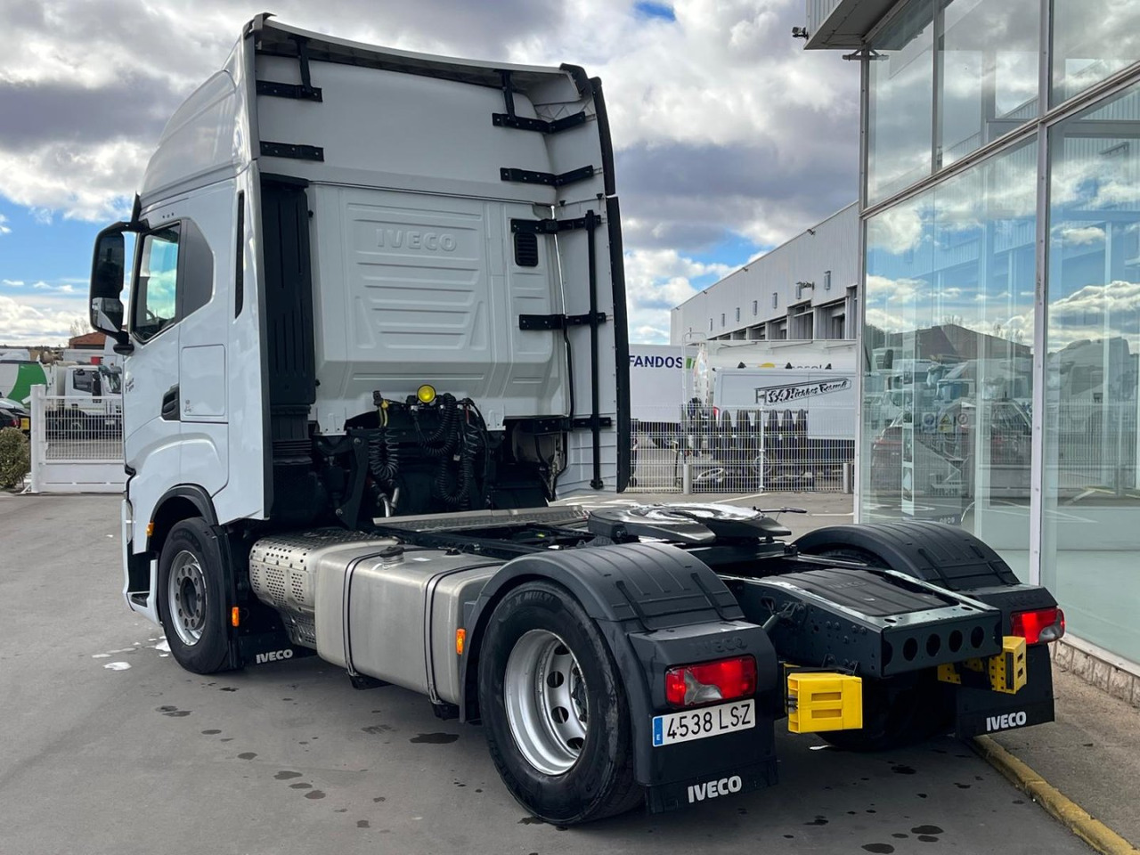 Cabeza Tractora IVECO S-WAY 510 AUTOMATICO CON INTARDER - Tractor: foto 4 Cabeza Tractora IVECO S-WAY 510 AUTOMATICO CON INTARDER - Tractor: foto 4