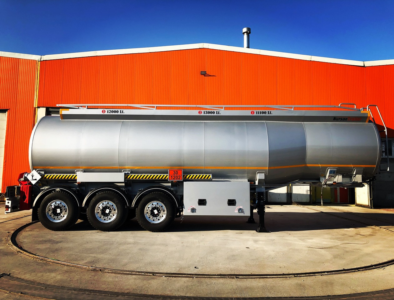NURSAN Aluminium Tanker - Semi-reboque cisterna: foto 5 NURSAN Aluminium Tanker - Semi-reboque cisterna: foto 5