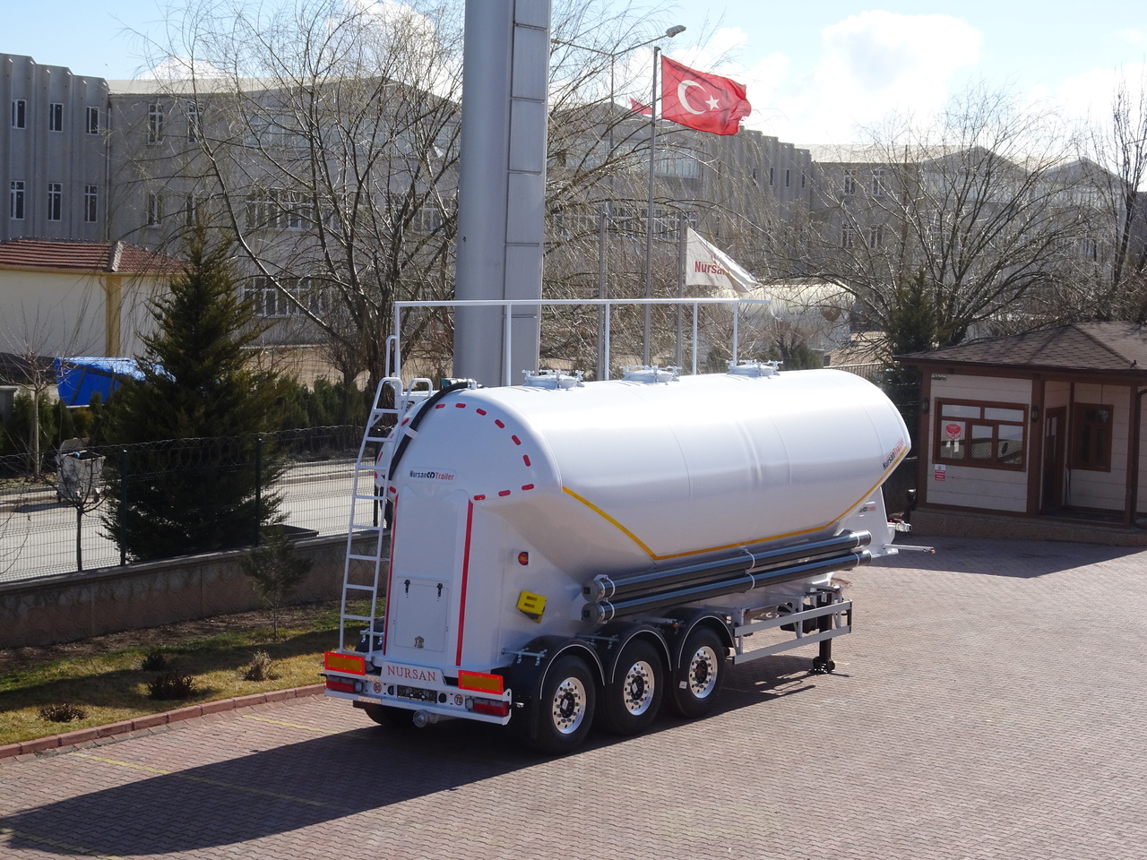 NURSAN Aluminium W Type Silo - Semi-reboque silo: foto 3 NURSAN Aluminium W Type Silo - Semi-reboque silo: foto 3